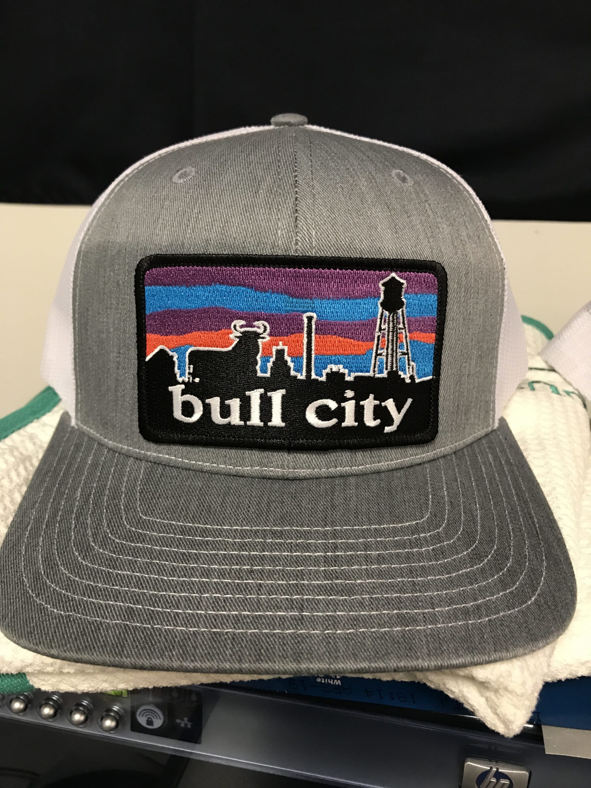 yeti bull hat